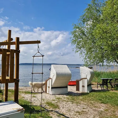 Sommerhaus In Familienfreundlich, Mit Garten & Sauna