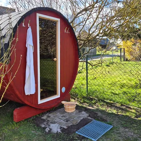 Holiday home Sommerhaus In Familienfreundlich, Mit Garten & Sauna