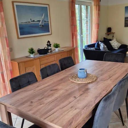 Sommerhaus In Familienfreundlich, Mit Garten & Sauna *