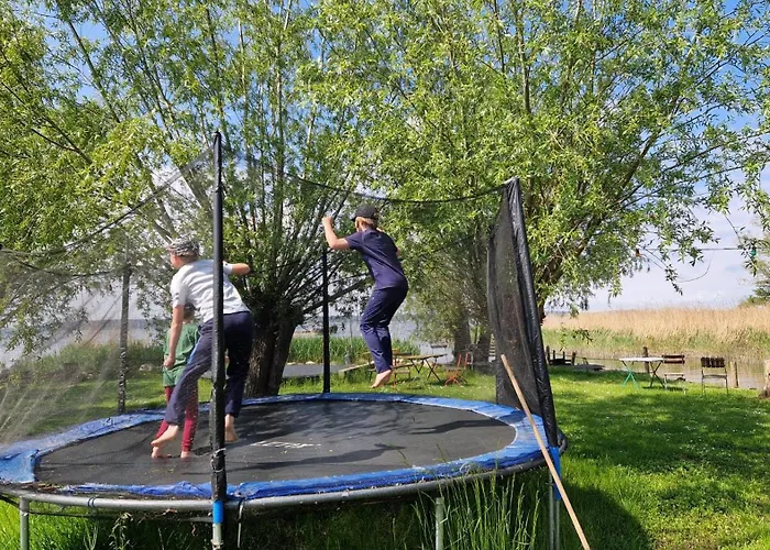 Sommerhaus In Familienfreundlich, Mit Garten & Sauna Semesterbostad Warthe (Mecklenburg-Vorpommern)