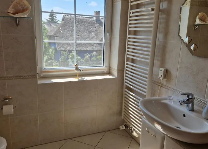 Semesterbostad Sommerhaus In Familienfreundlich, Mit Garten & Sauna *