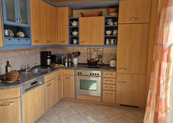 Sommerhaus In Familienfreundlich, Mit Garten & Sauna * Warthe (Mecklenburg-Vorpommern)