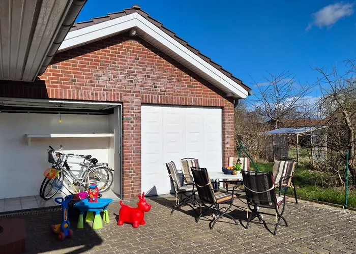 Sommerhaus In Familienfreundlich, Mit Garten & Sauna Semesterbostad Warthe (Mecklenburg-Vorpommern)